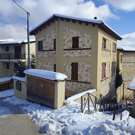 Evergreen Suites Synikia Mesi Trikalon Exterior photo